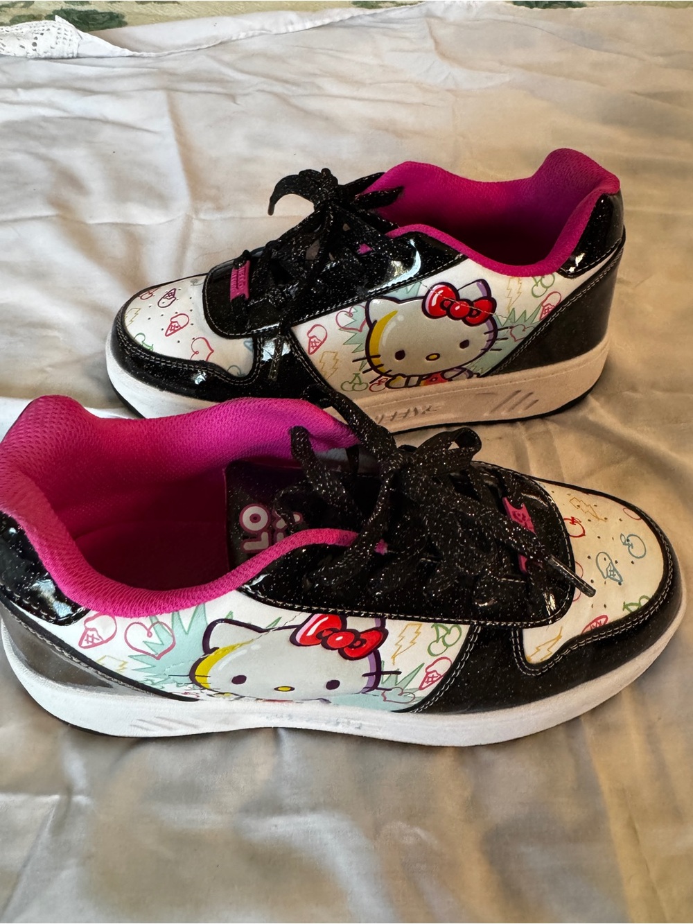Heelys Kids Black & Hot Pink Hello Kitty Sneakers